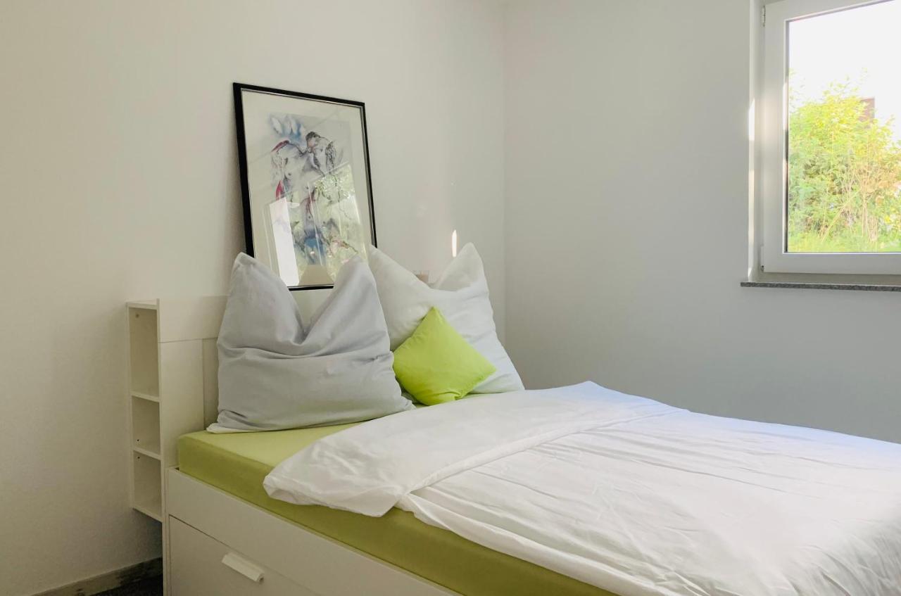 Firmen & Ferienwohnung Brecht 1 Waibstadt ภายนอก รูปภาพ