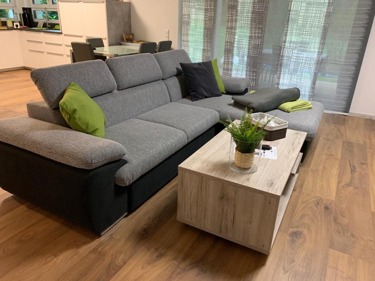 Firmen & Ferienwohnung Brecht 1 Waibstadt ภายนอก รูปภาพ